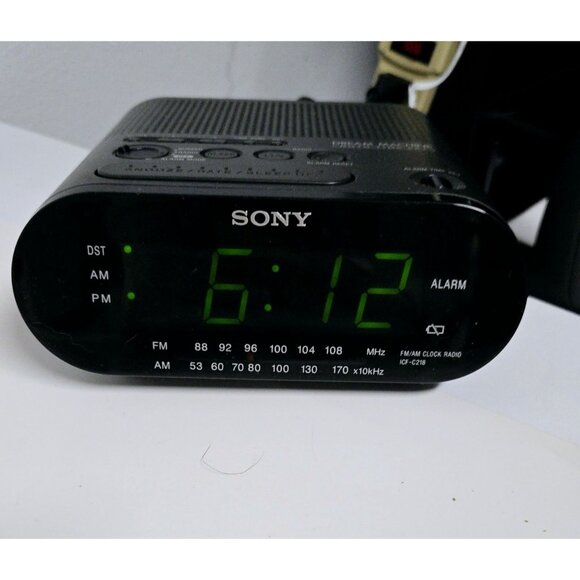 Sony Dream Machine Clock Radio Alarm ICF-C218 Black Works - Picture 1 of 7
